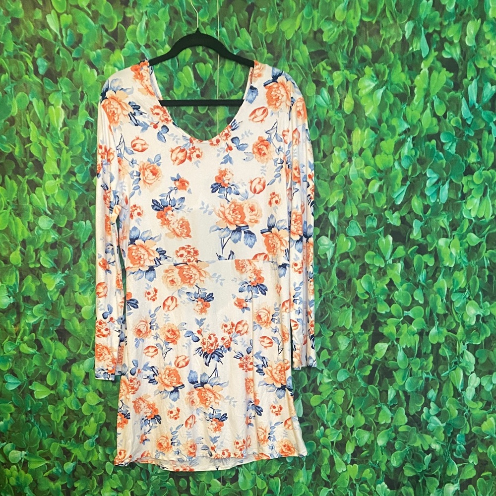 New - Floral Long Sleeve Open Back Dress